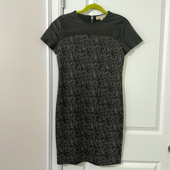MICHAEL Michael Kors Dresses & Skirts - Michael Kors Chic Black Leather Snakeskin Design Dress! Sz 6! New with tags!